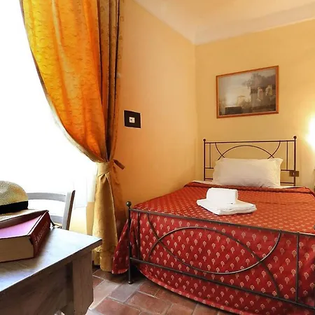 Couette-café Relais Il Campanile 3*