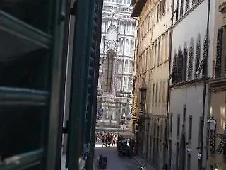 Relais Il Campanile Couette-café 3*